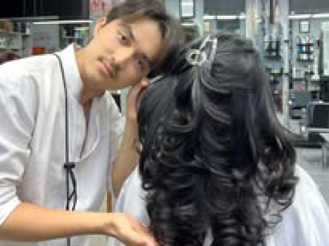 Mẫu Tóc Uốn