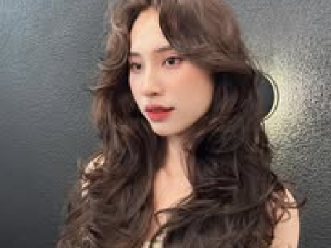 Mẫu Tóc Uốn