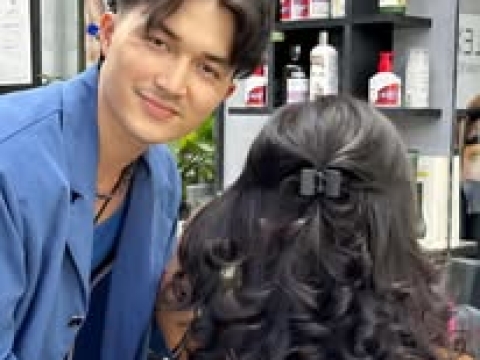 Mẫu Tóc Uốn