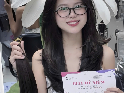 Hiến Tóc Nữ