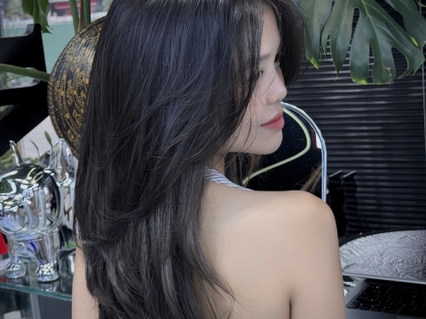 Hiến Tóc Nữ