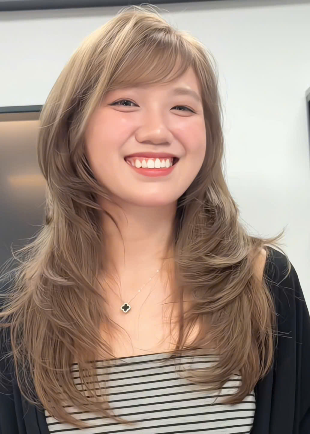 Mái Side Bangs Layer Volume màu trà sữa đẹp tại Thủ Dầu Một